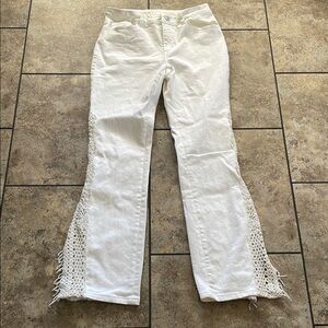Boston Proper  white embroidered crocheted jeans Size 8